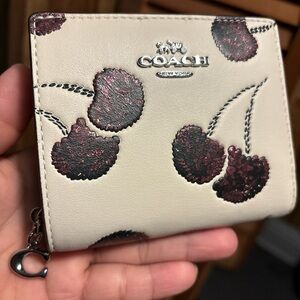 Coach chalk white Cherry🍒 Print Women's Wallet
